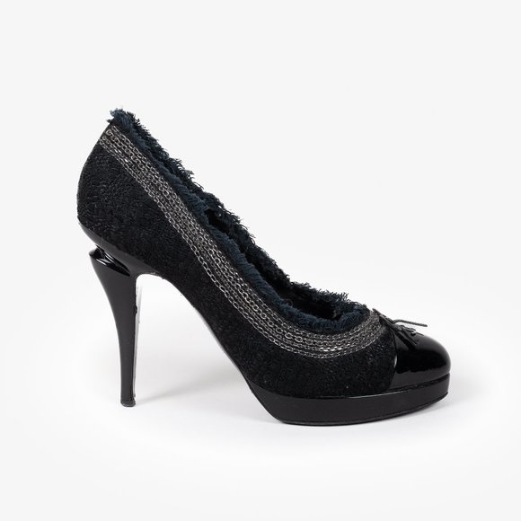 Chanel Tweed Cap-Toe CC Pumps - Picture 1 of 12